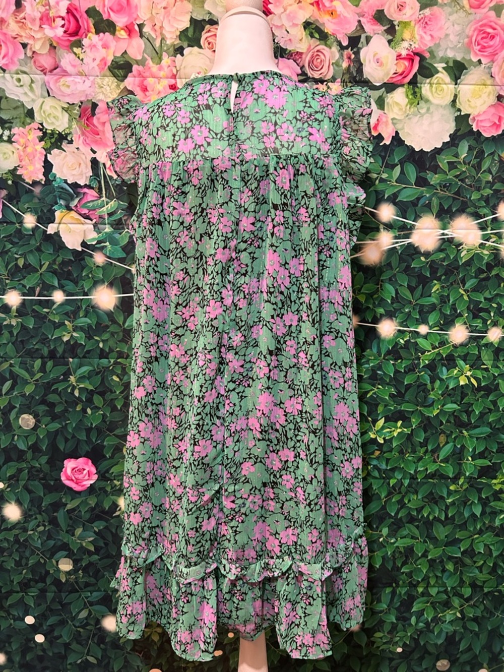 FOLLOW ME ON VINTED! samanthaj225
THE SITE IS OFFERING FREE SHIPPING RIGHT NOW - Picture 2 of 4